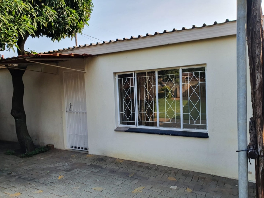 3 Bedroom Property for Sale in Geelhoutpark North West